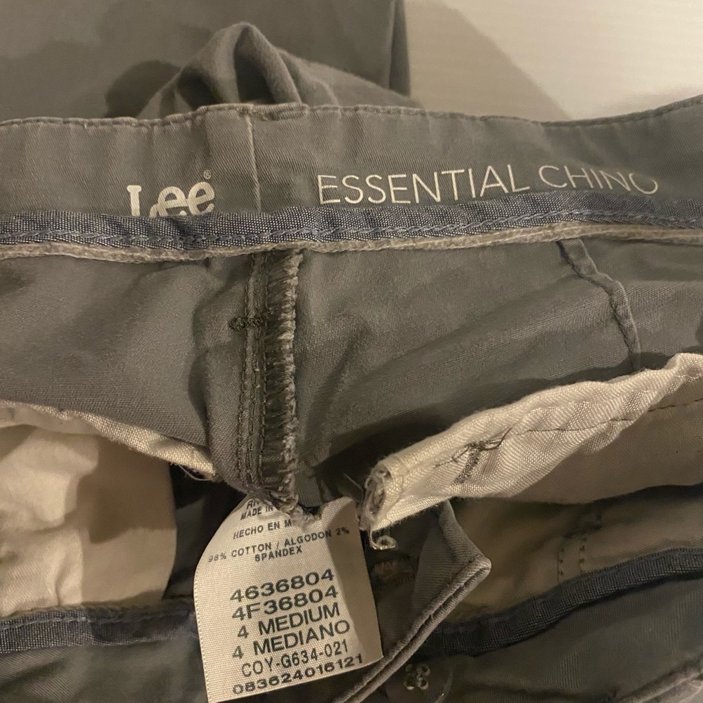 Lee Essential Chino Pants